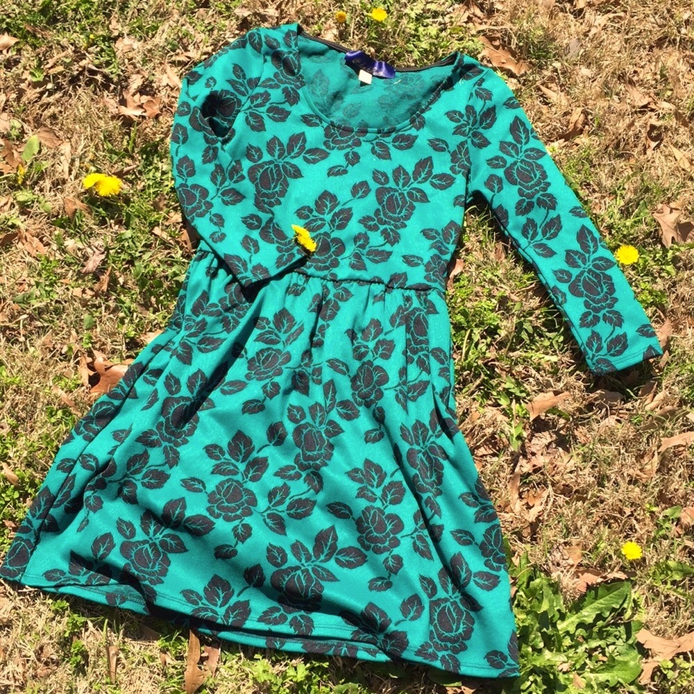 💐Kelly Green Floral Dress💐